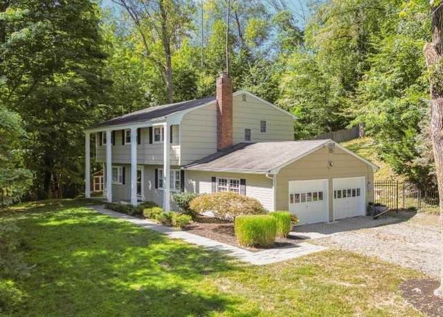 Property at 2 Skyline Dr, Morris Twp., NJ 07960-6216, 4 beds, 2.5 baths