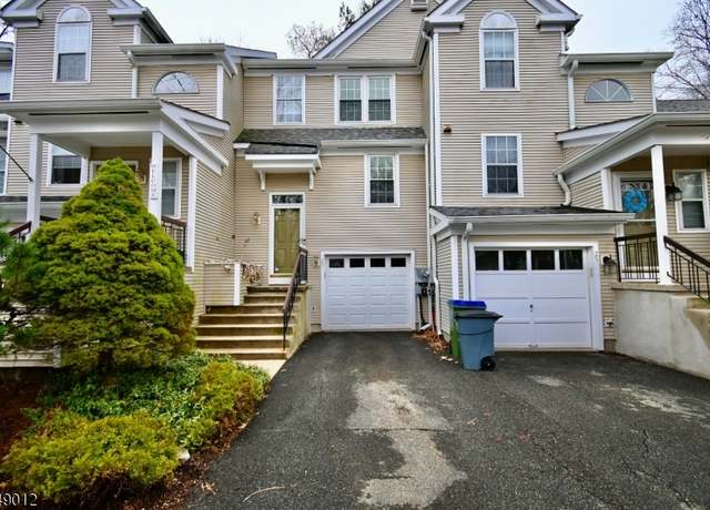 Property at 23 Rushmore Ln, Allamuchy Twp., NJ 07840-2833, 1 bed, 1.5 baths