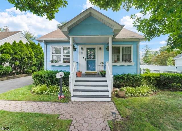 Property at 211 Howard Ave, South Bound Brook Boro, NJ 08880-1149, 3 beds, 1 bath