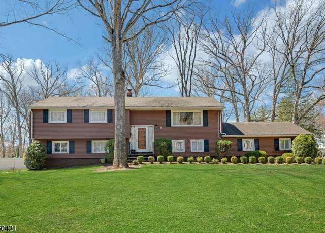 Property at 9 Bowling Dr, Livingston Twp., NJ 07039-4407, 5 beds, 2 baths