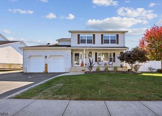 Property at 33 Bronia St, Howell Twp., NJ 07731-3805, 4 beds, 2.5 baths