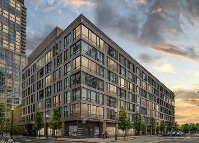 Property at 2 Shore Ln, Jersey City, NJ 07310-1415, 2 beds, 2.5 baths