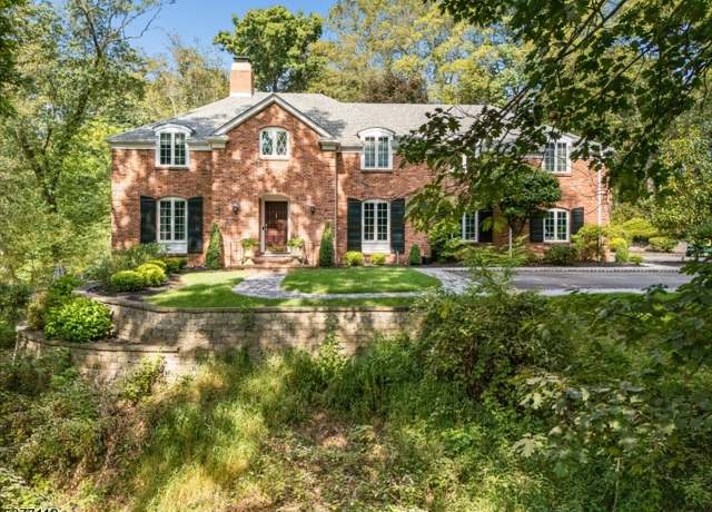 Property at 10 Farview Dr, Clinton Twp., NJ 08801-3353, 4 beds, 3 baths