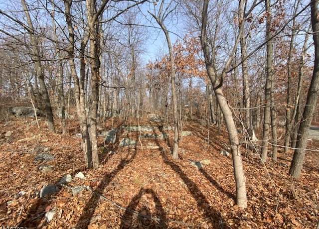 Property at 1 Lawrence Dr3hubert Rd, Vernon Twp., NJ 07422