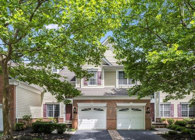 Property at 3 Magnolia Ln, Cedar Grove Twp., NJ 07009-1177, 3 beds, 2.5 baths