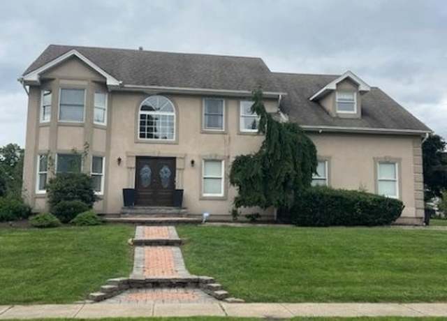 Property at 33 Mcguire Dr, West Orange Twp., NJ 07052-1719, 4 beds, 3.5 baths