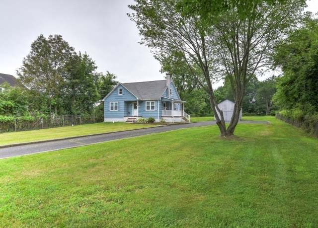 Property at 107 Pearl St, Bridgewater Twp., NJ 08807-3139, 3 beds, 1 bath