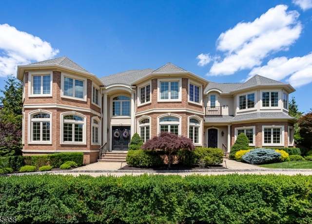 Property at 10 Michelle Ln, Livingston Twp., NJ 07039-3413, 6 beds, 6.5 baths