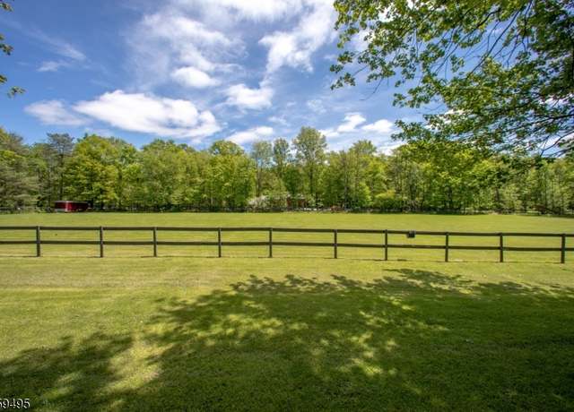 Property at 76 Glen Rd, Wantage Twp., NJ 07461-3623, 3 beds, 2 baths