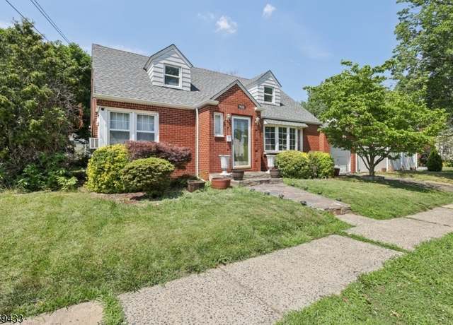 Property at 703 Elm St, Roselle Boro, NJ 07203-1609, 4 beds, 2 baths