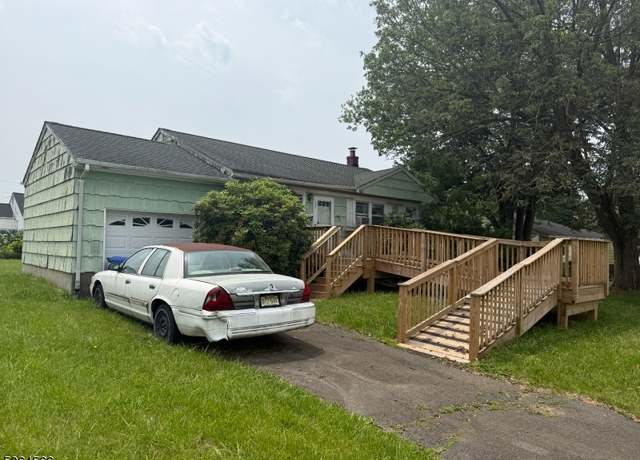 Property at 397 Lake Ave, Woodbridge Twp., NJ 07067-1216, 3 beds, 1 bath