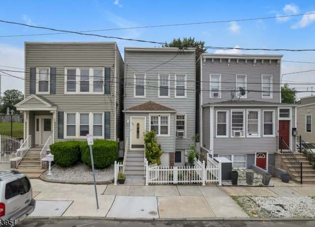 Property at 470 Mallory Ave, Jersey City, NJ 07306-7015, 4 beds, 2.5 baths