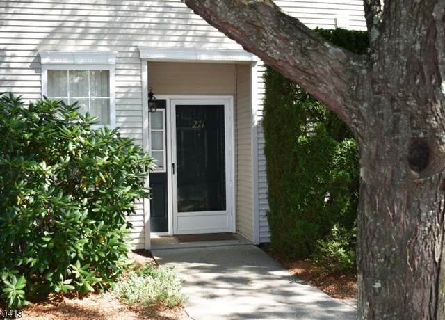 Property at 271 Winthrop Dr #271, Butler Boro, NJ 07405-3234, 2 beds, 2 baths
