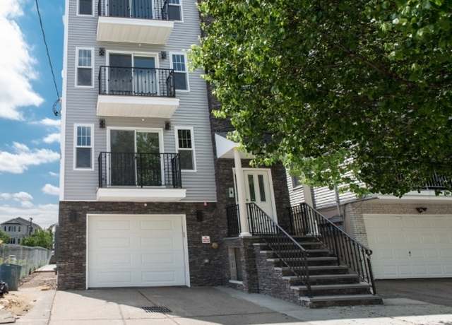 Property at 111-113 Chestnut St, Newark City, NJ 07105, 9 beds, 6.5 baths
