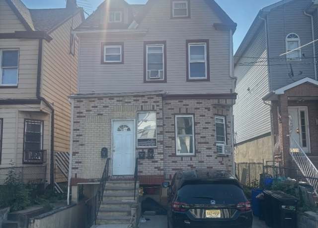 Property at 89 Oraton St, Newark City, NJ 07104-4107, 5 beds, 3 baths