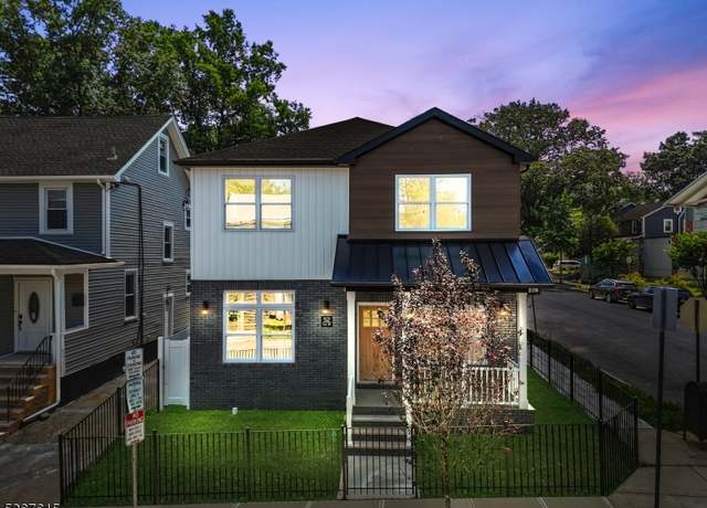Property at 52 Ivy St, Newark City, NJ 07106-3633, 5 beds, 4 baths