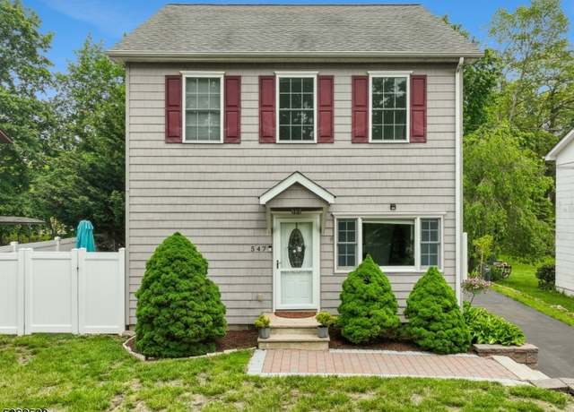 Property at 547 Logan Dr, Roxbury Twp., NJ 07850, 3 beds, 2 baths