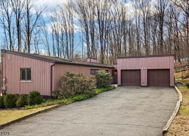 Property at 375 Amity Rd, Byram Twp., NJ 07821-4108, 3 beds, 2 baths