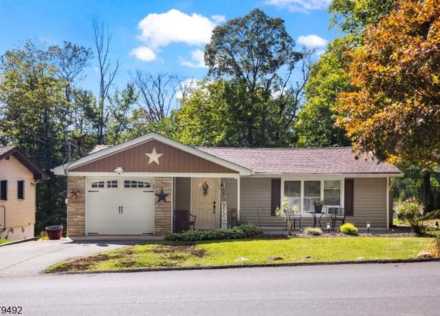 Property at 4 Hillside Ave, Hardyston Twp., NJ 07460-1132, 2 beds, 1 bath