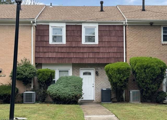Property at 614 W 8th St #2, Plainfield City, NJ 07060-2200, 3 beds, 2.5 baths