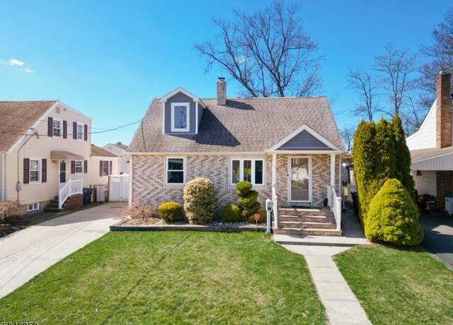 Property at 14 Florence Dr, Clark Twp., NJ 07066-1211, 4 beds, 2.5 baths