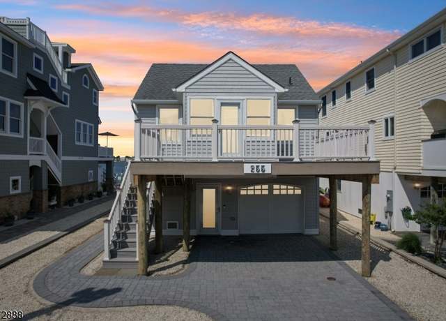 Property at 255 W 27Th St, Ship Bottom Boro, NJ 08008-4218, 2 beds, 1 bath