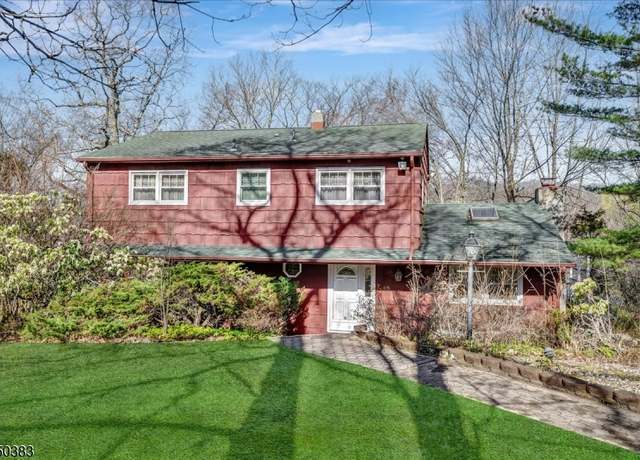 Property at 43 Deer Trl, Hardyston Twp., NJ 07460-1414, 4 beds, 2.5 baths