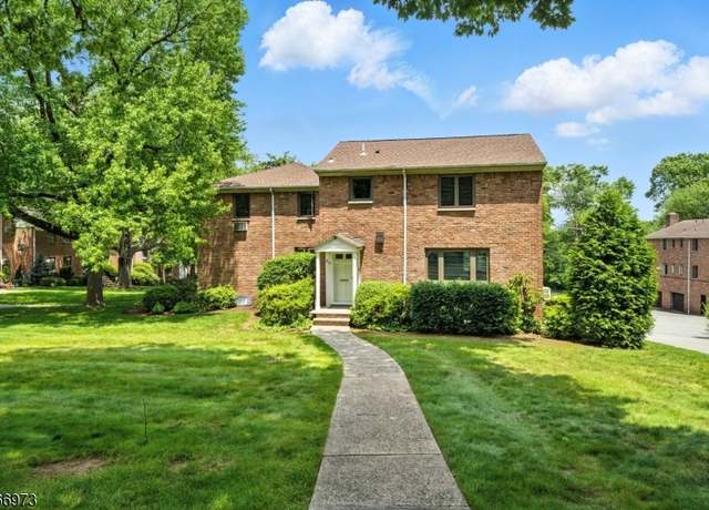 Property at 29 Troy Dr, Springfield Twp., NJ 07081-2002, 2 beds, 2 baths