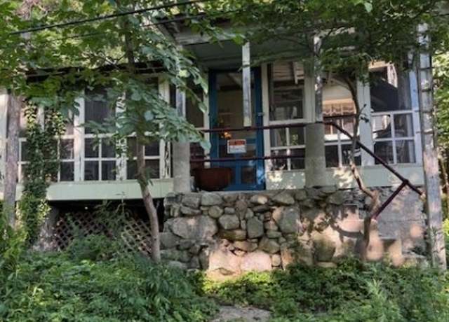 Property at 5 Ash Ln, Liberty Twp., NJ 07823-3027, 3 beds, 1 bath