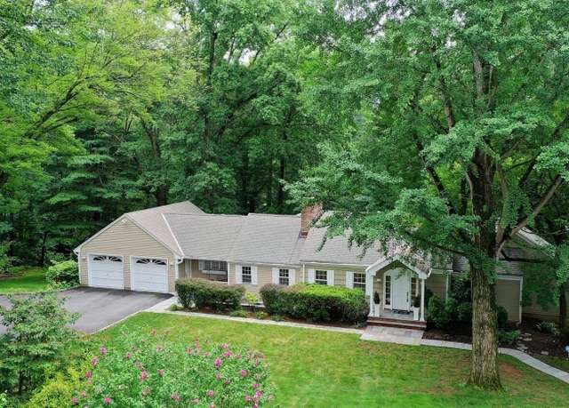 Property at 6 Longwood Rd, Morris Twp., NJ 07960-5802, 5 beds, 3.5 baths