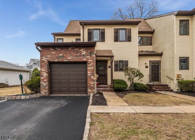 Property at 32 Coppermine Vlg #32, Flemington Boro, NJ 08822-1568, 3 beds, 2.5 baths