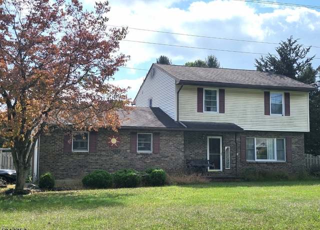 Property at 16 Abrams Rd, Holland Twp., NJ 08848-1518, 2 beds, 1.5 baths