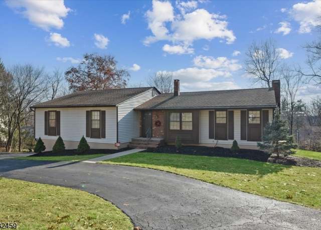 Property at 13 Brandywine Rise, Green Brook Twp., NJ 08812-1816, 3 beds, 2 baths