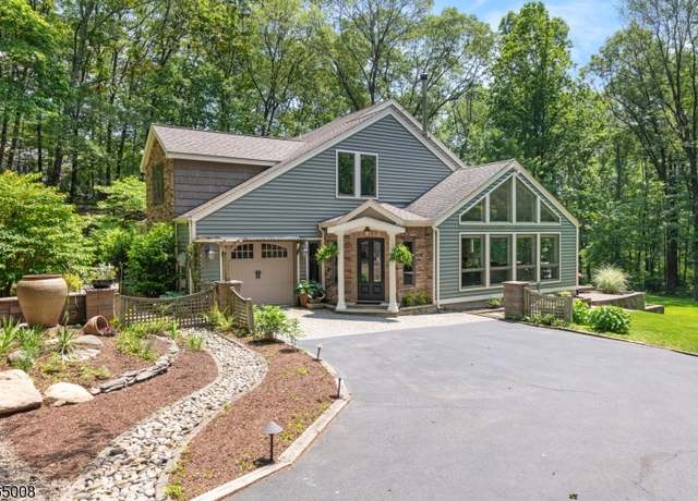 Property at 16 Forest Dr, Hampton Twp., NJ 07860-6845, 3 beds, 2.5 baths
