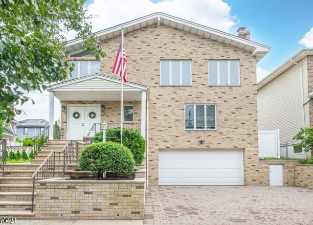 Property at 268 Travers Pl, Lyndhurst Twp., NJ 07071-1822, 6 beds, 4 baths