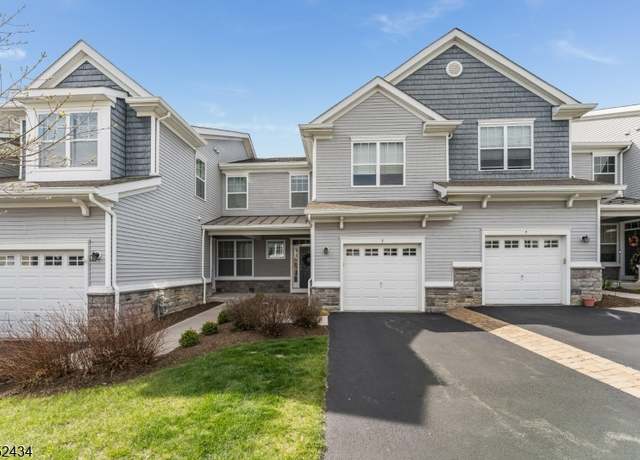 Property at 5 Blazingstar Way, Allamuchy Twp., NJ 07840-3136, 3 beds, 2.5 baths