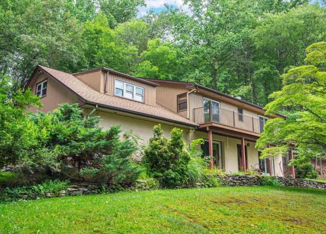 Property at 5 Bingham Ln, Blairstown Twp., NJ 07825-9324, 4 beds, 3.5 baths