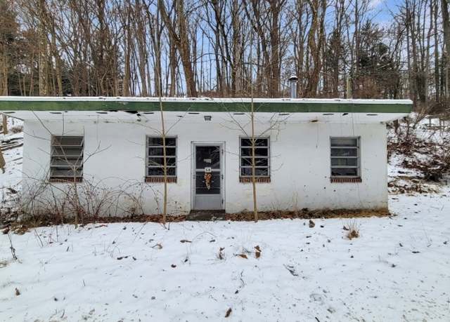 Property at 58 Hollow Rd, Lebanon Twp., NJ 08826-3133, 1 bed, 0.5 baths