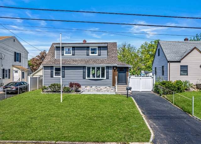 Property at 29 Coldevin Rd, Clark Twp., NJ 07066-1206, 3 beds, 2 baths