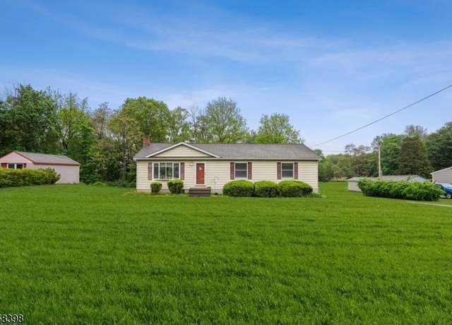 Property at 190 State Route 94, Lafayette Twp., NJ 07848-4615, 3 beds, 1.5 baths