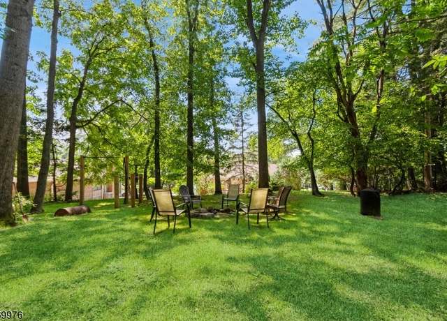 Property at 11 Shadowlawn Dr, Livingston Twp., NJ 07039-3215, 3 beds, 2.5 baths