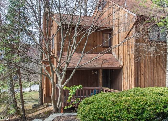 Property at 4 Village Way #6, Vernon Twp., NJ 07462-3112, 3 beds, 2 baths