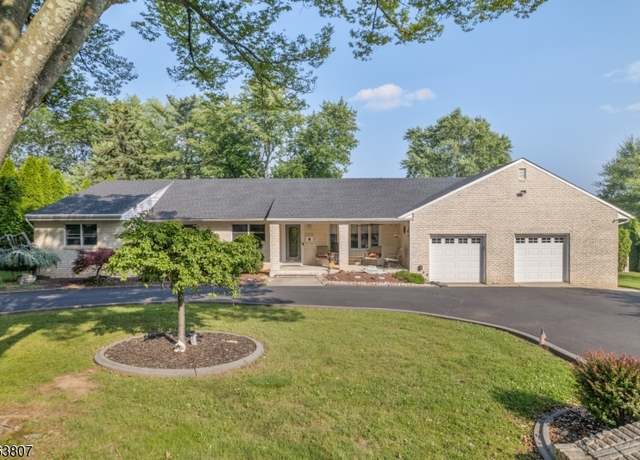 Property at 39 Mildred Ter, Clark Twp., NJ 07066-2909, 4 beds, 3 baths