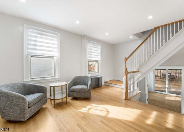 Property at 572 W 9Th Ave, Roselle Boro, NJ 07203-2457, 3 beds, 2 baths