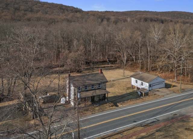 Property at 40 W Mill Ln, Washington Twp., NJ 07853-3434, 2 beds, 1 bath
