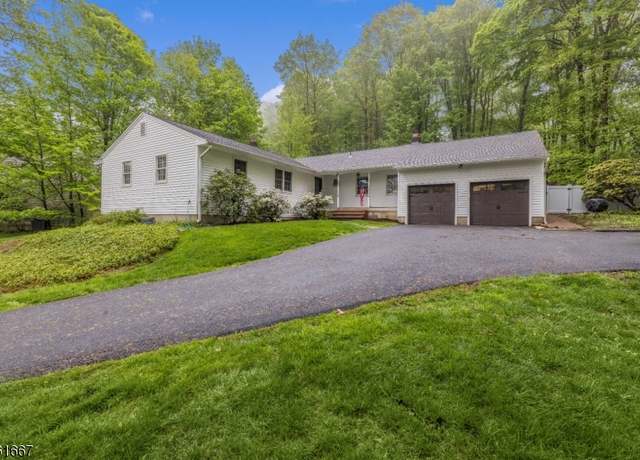 Property at 16 Old Chimney Rd, Randolph Twp., NJ 07869-3838, 3 beds, 2.5 baths