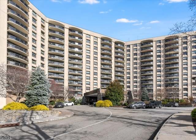 Property at 2 Claridge Dr Unit 1NE, Verona Twp., NJ 07044-3025, 2 beds, 2 baths