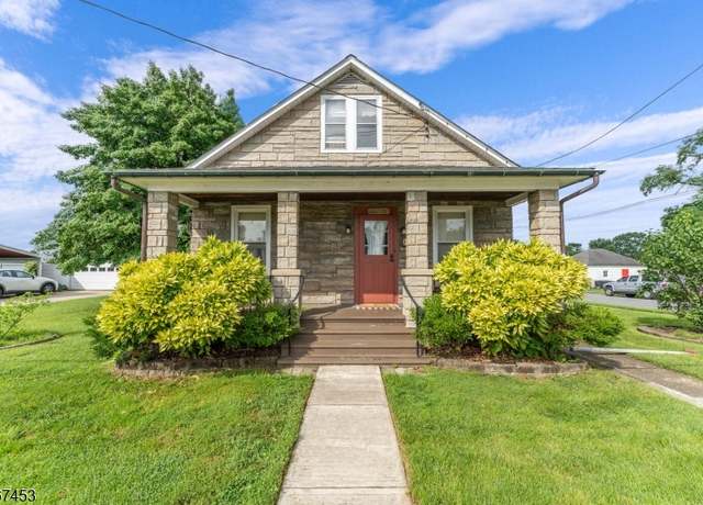 Property at 888 Wilbur Ave, Phillipsburg, NJ 08865-3441, 2 beds, 1 bath