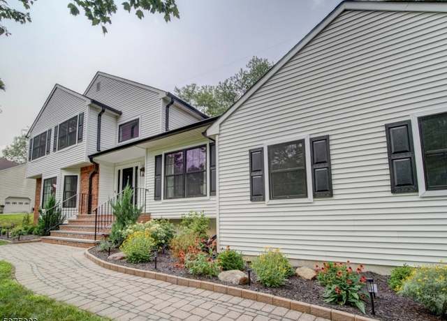 Property at 19 Georgian Rd, Randolph Twp., NJ 07869-1205, 4 beds, 2.5 baths