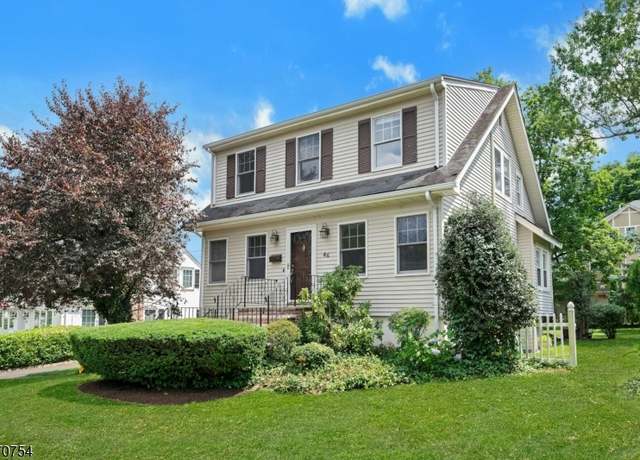 Property at 46 Locust Dr, Summit City, NJ 07901-2442, 3 beds, 2.5 baths